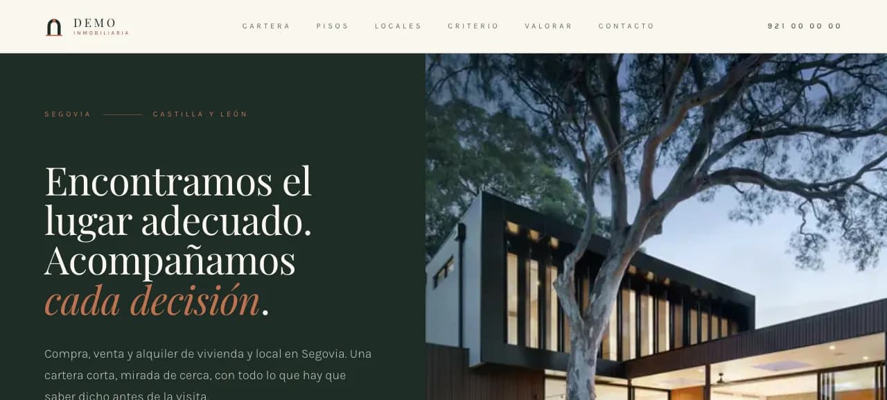 Portada de la web de la agencia, con su marca, su cartera y su teléfono (agencia de demostración, datos ficticios)